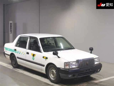 TOYOTA CROWN COMFORT