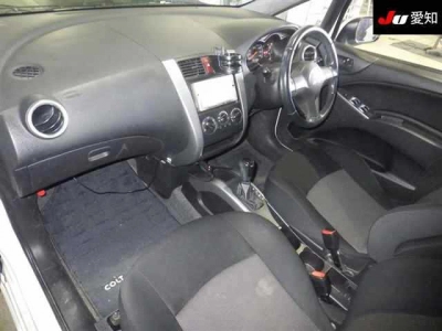 MITSUBISHI COLT PLUS