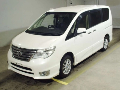 NISSAN SERENA