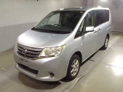 NISSAN SERENA