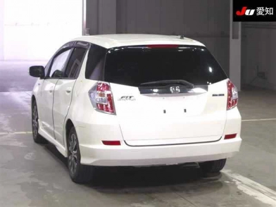 HONDA FIT SHUTTLE