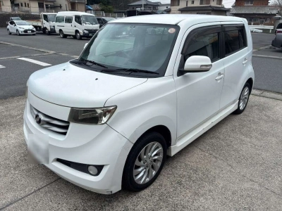 TOYOTA BB
