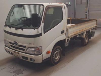 TOYOTA DYNA TRUCK