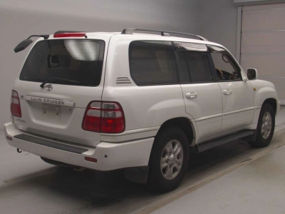 TOYOTA LAND CRUISER 100