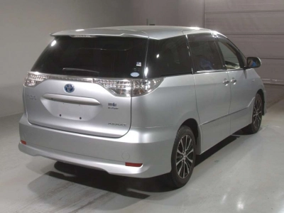 TOYOTA ESTIMA HYBRID
