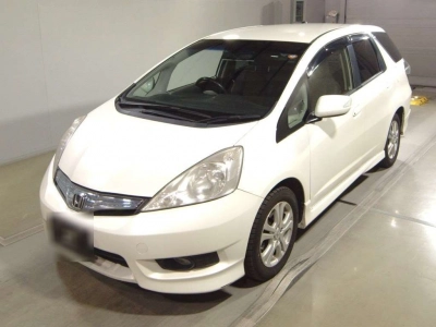 HONDA FIT SHUTTLE HYBRID