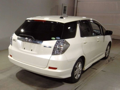 HONDA FIT SHUTTLE HYBRID
