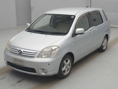 TOYOTA RAUM