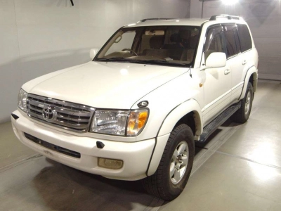 TOYOTA LAND CRUISER 100