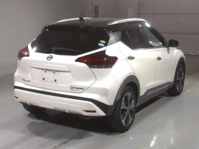 NISSAN KICKS