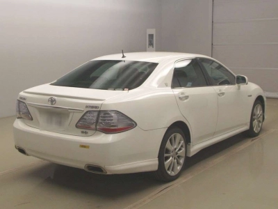 TOYOTA CROWN HYBRID