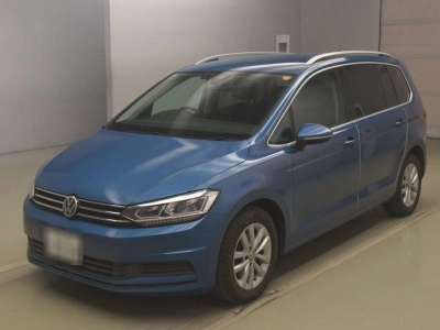 VOLKSWAGEN GOLF TOURAN