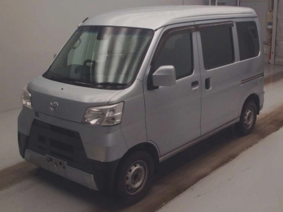 TOYOTA PIXIS VAN