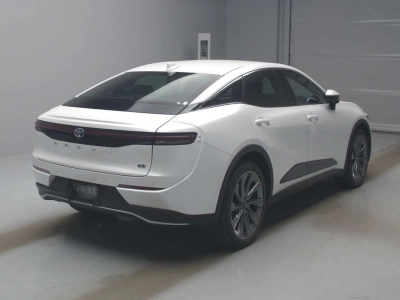 TOYOTA CROWN CROSSOVER