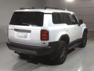 TOYOTA LAND CRUISER 250