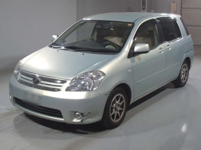 TOYOTA RAUM
