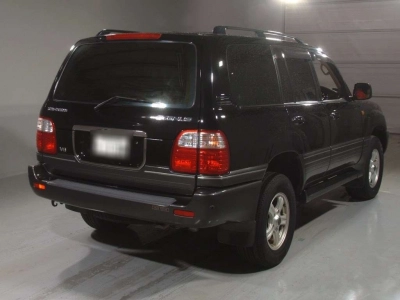 TOYOTA LAND CRUISER 100