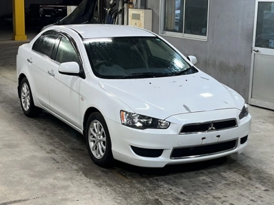 MITSUBISHI GALANT FORTIS