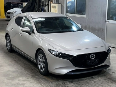 MAZDA MAZDA3 FASTBACK