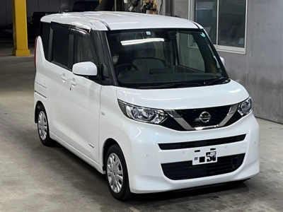 NISSAN ROOX