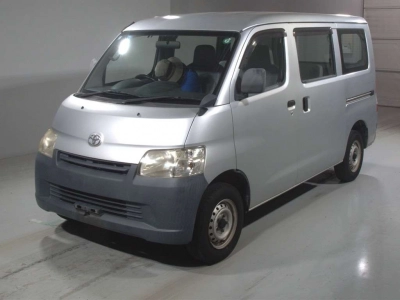 TOYOTA TOWN ACE VAN