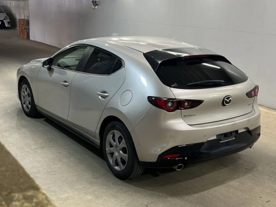 MAZDA MAZDA3 FASTBACK