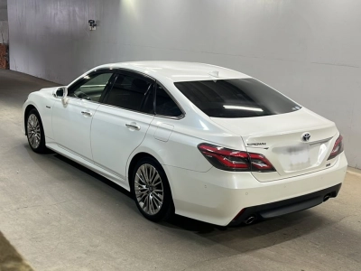 TOYOTA CROWN HYBRID