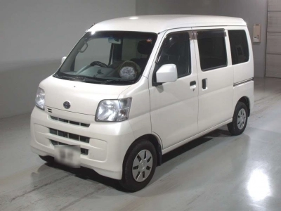 TOYOTA PIXIS VAN
