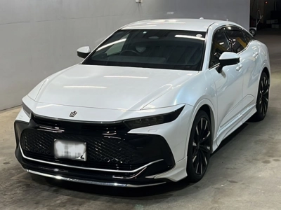 TOYOTA CROWN CROSSOVER