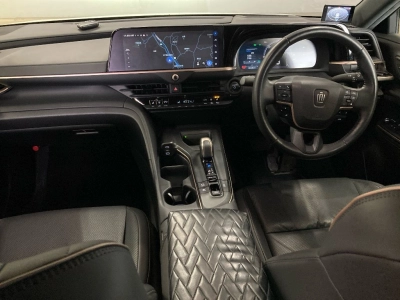 TOYOTA CROWN CROSSOVER