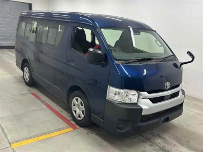 TOYOTA HIACE WAGON