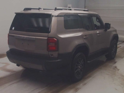 TOYOTA LAND CRUISER 250