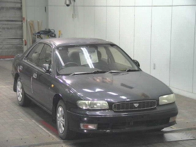 NISSAN BLUEBIRD