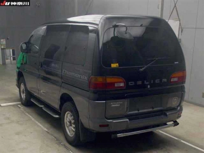 MITSUBISHI DELICA SPACE GEAR