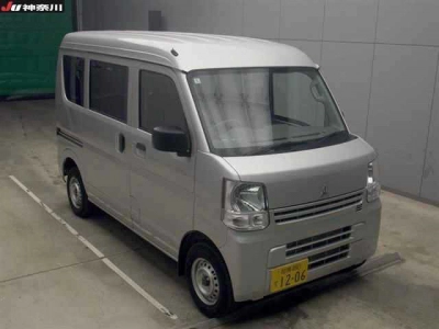 MITSUBISHI MINICAB