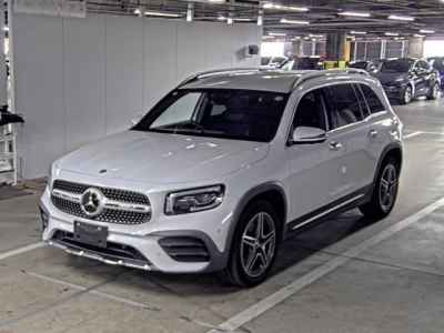 MERCEDES BENZ GLB