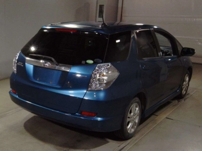 HONDA FIT SHUTTLE HYBRID