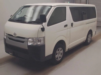 TOYOTA REGIUS VAN
