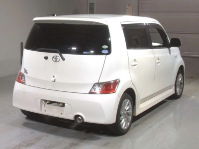TOYOTA BB