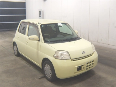 DAIHATSU ESSE