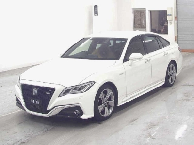 TOYOTA CROWN HYBRID