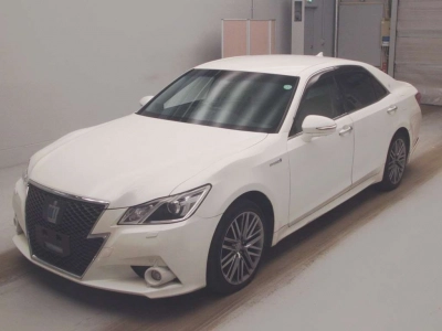 TOYOTA CROWN HYBRID