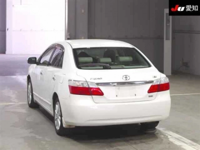 TOYOTA PREMIO