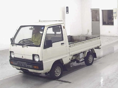 MITSUBISHI MINICAB