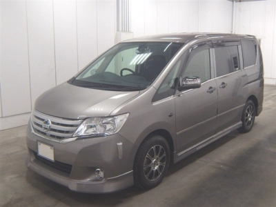 NISSAN SERENA