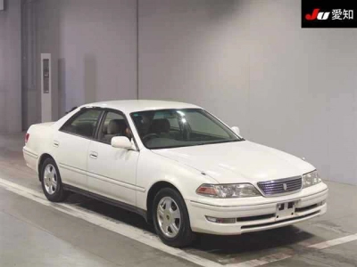 TOYOTA MARK II