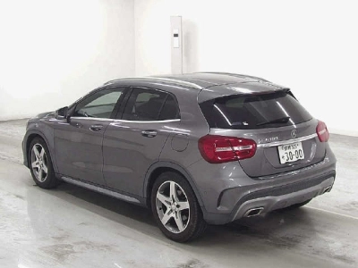 MERCEDES BENZ GLA
