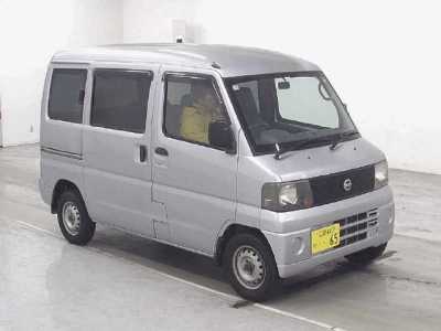 NISSAN CLIPPER VAN