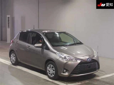 TOYOTA VITZ