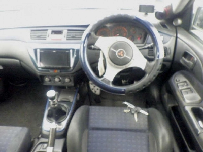 MITSUBISHI LANCER